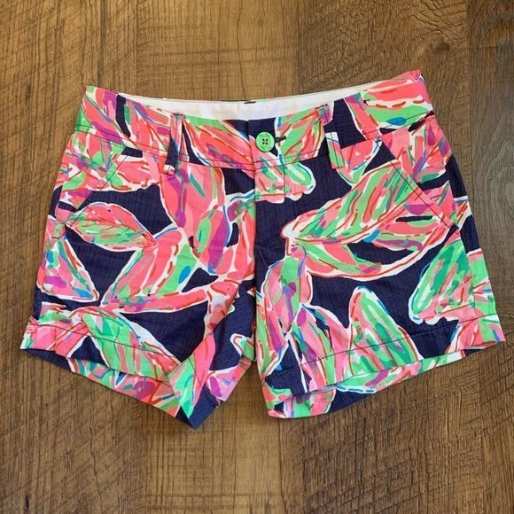 Lilly Pulitzer Pants - Lilly Pulitzer Callahan Short Size 00 Navy Pink and Green
